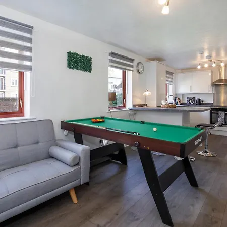 Apartmán City Centre & Free Parking Sleeps 6