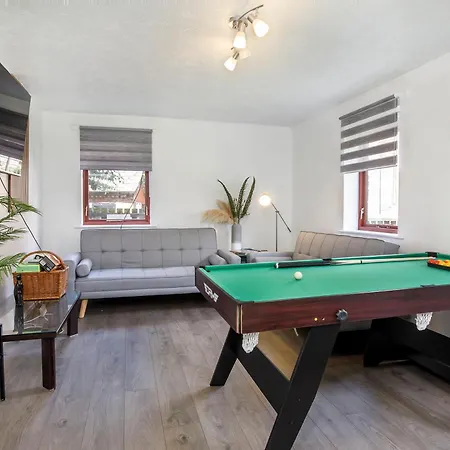 City Centre & Free Parking Sleeps 6 Apartmán York